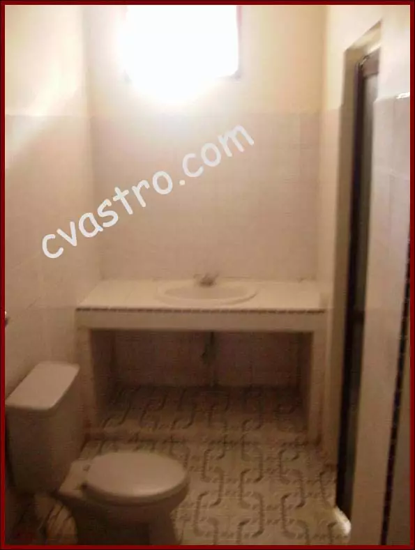 Kamar Mandi Rumah Dukuh sari Sesetan Bali
